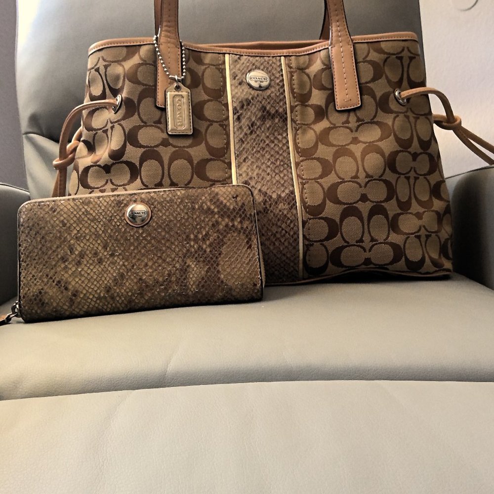 Coach CC signature print canvas handbag with wallet